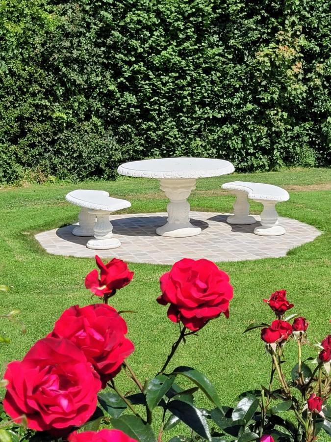 Au Chant Des Oiseaux Bed & Breakfast Le Torquesne